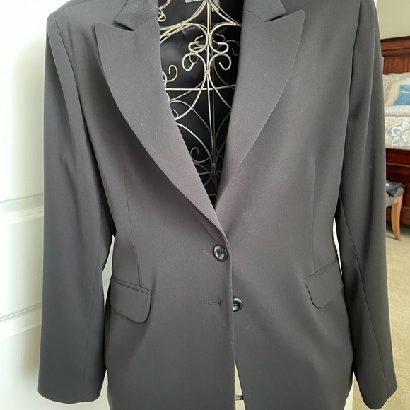 Blazer - Picture 1 of 4